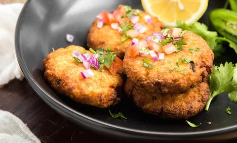 Aloo Tikki With Chana(Chicpeas 2Pcs) - Bombay Grill Milton